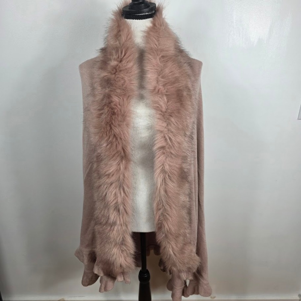 Charlotte Daniel Faux Fur Trim‎ Knit Shawl Wrap Womens OS Pink Excellent Ruffle